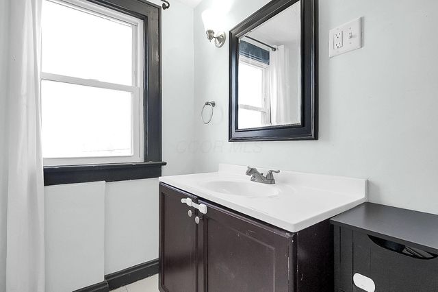 1338 Lockbourne Road, Columbus, OH 43206