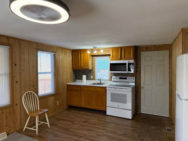 6742 Ramsey Road, Hebron, IN 46341