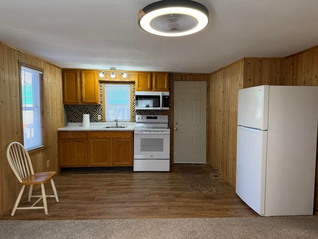 6742 Ramsey Road, Hebron, IN 46341