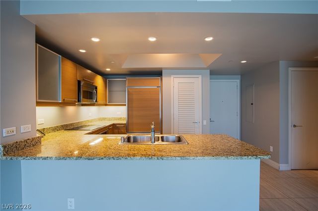 222 Karen Avenue 2604, Las Vegas, NV 89109
