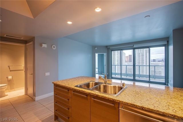 222 Karen Avenue 2604, Las Vegas, NV 89109