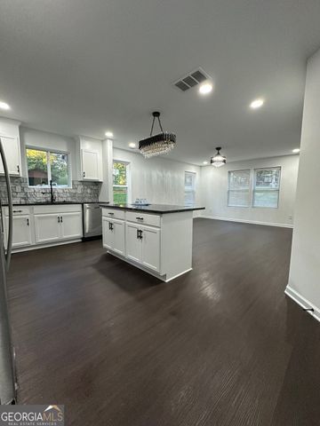 110 Wildwood Drive, Stockbridge, GA 30281