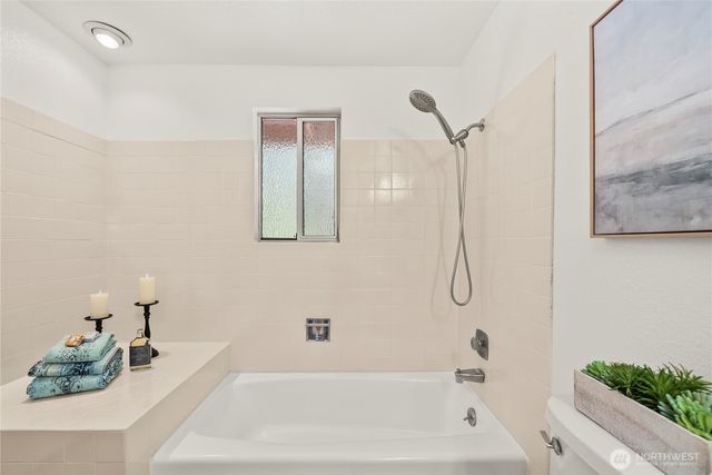 19114 SE 295th Street, Kent, WA 98042