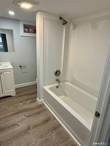 78 McKinley Avenue 3, Norwich, CT 06360