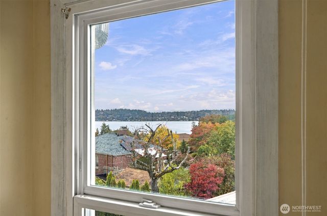 5240 S Dawson Street, Seattle, WA 98118