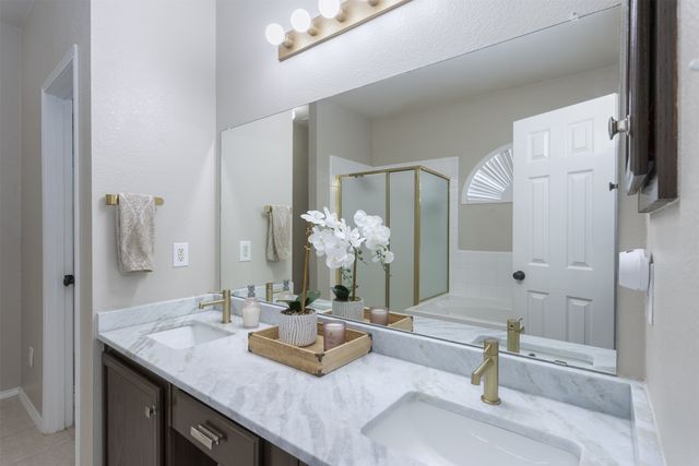 2305 Pharr Drive, Mckinney, TX 75072