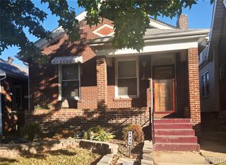 4430 Sexauer Avenue, St Louis, MO 63115