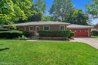 22780 Manning Street, Farmington, MI 48336