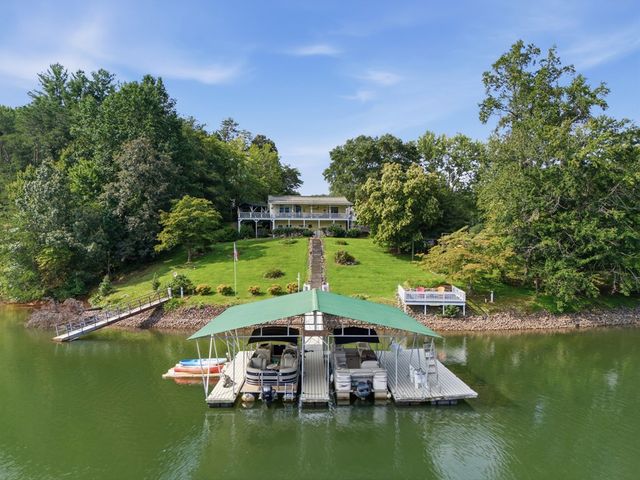 1035 Laurel Lane, Hiawassee, GA 30546