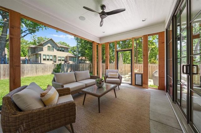 5216 W 73rd Street, Prairie Village, KS 66208
