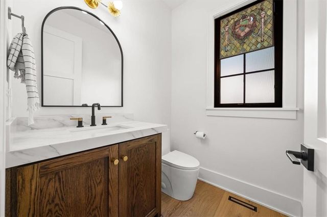 5216 W 73rd Street, Prairie Village, KS 66208