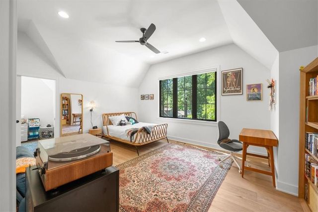 5216 W 73rd Street, Prairie Village, KS 66208