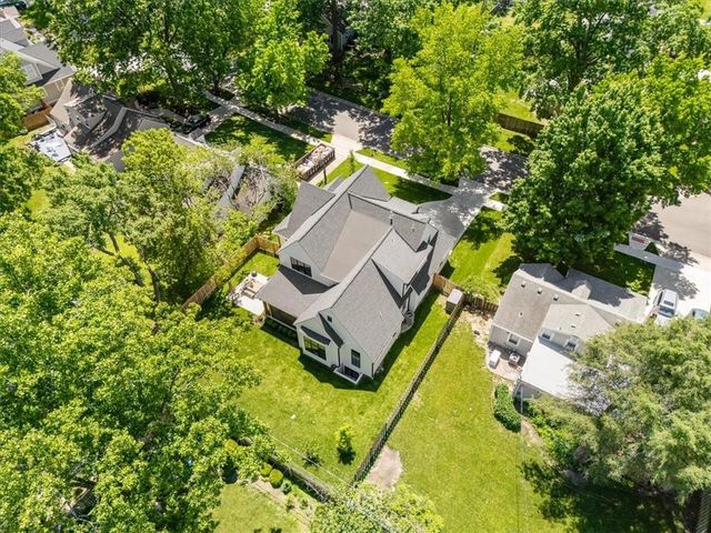 5216 W 73rd Street, Prairie Village, KS 66208