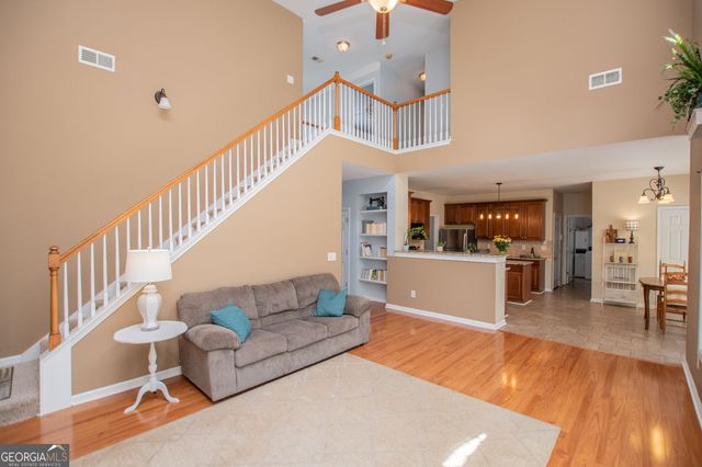 210 Creekside Overlook, Hiram, GA 30141