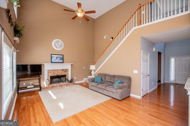 210 Creekside Overlook, Hiram, GA 30141