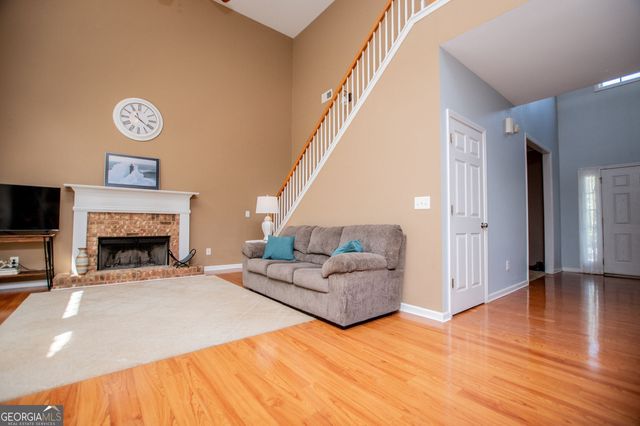 210 Creekside Overlook, Hiram, GA 30141