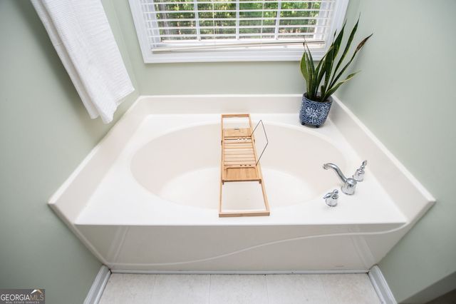 210 Creekside Overlook, Hiram, GA 30141