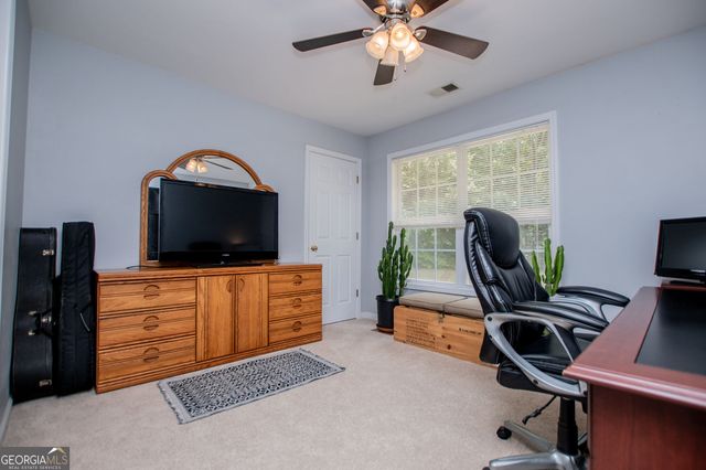 210 Creekside Overlook, Hiram, GA 30141