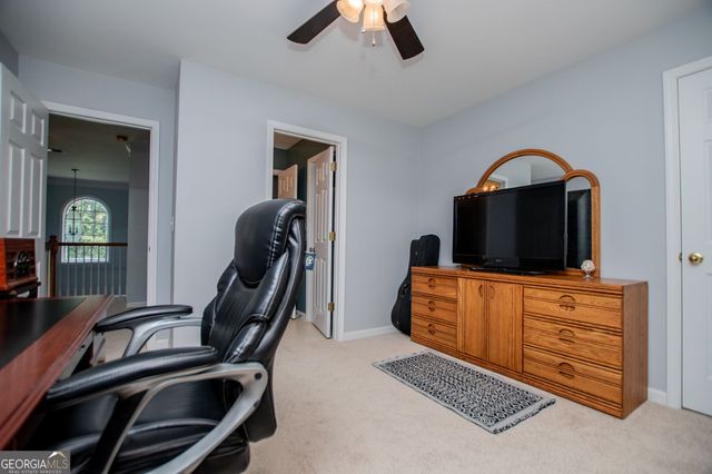210 Creekside Overlook, Hiram, GA 30141