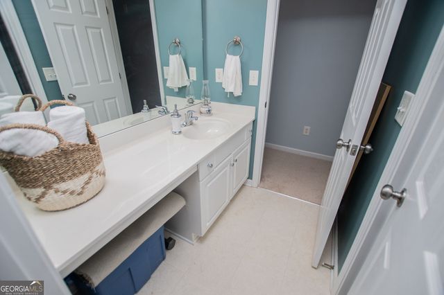 210 Creekside Overlook, Hiram, GA 30141