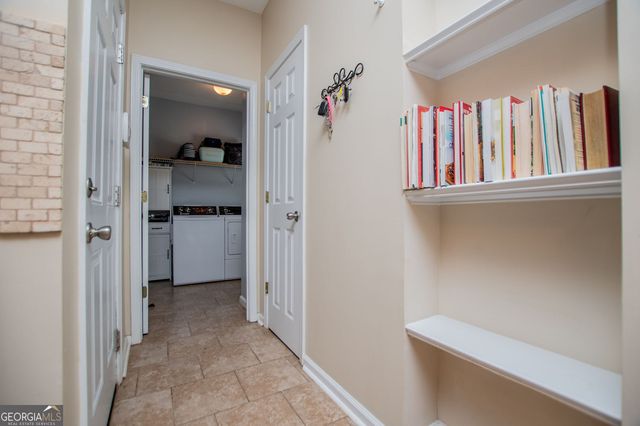210 Creekside Overlook, Hiram, GA 30141