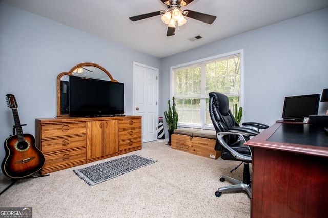 210 Creekside Overlook, Hiram, GA 30141