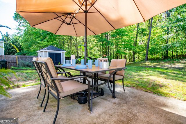 210 Creekside Overlook, Hiram, GA 30141