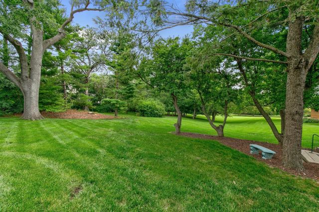 2501 Fuller Road, West Des Moines, IA 50265