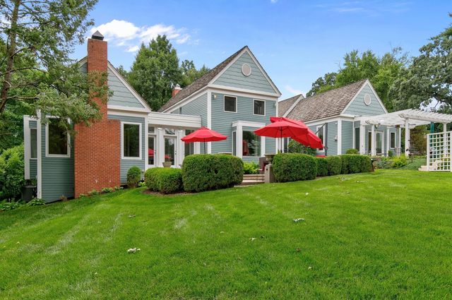 2501 Fuller Road, West Des Moines, IA 50265