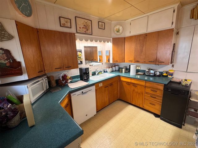 204 S 13th Street, Muskogee, OK 74401