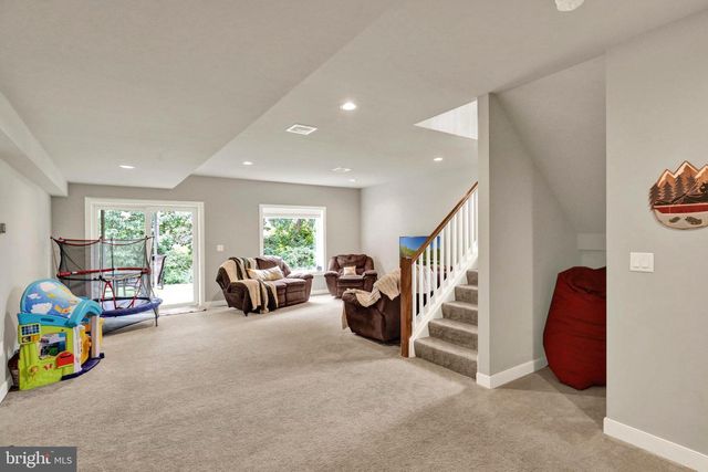12 THISTLE CT, Myerstown, PA 17067