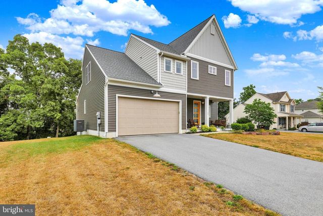 12 THISTLE CT, Myerstown, PA 17067