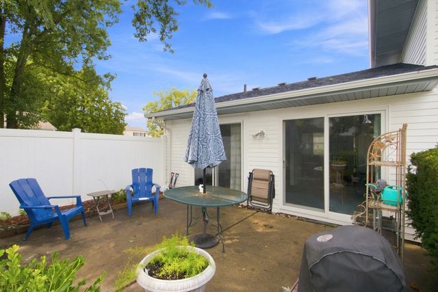 914 Menlo Court, Joliet, IL 60431