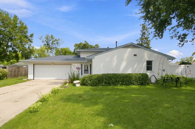 914 Menlo Court, Joliet, IL 60431