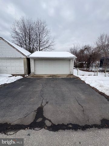 612 SAUDE AVE, Essington, PA 19029