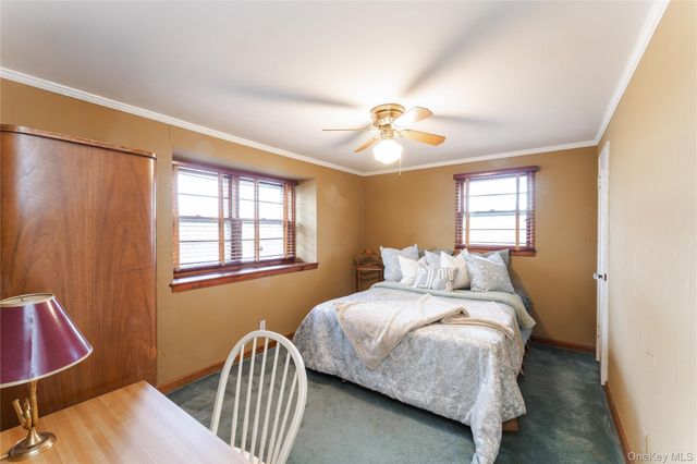 16 Eighth Street, Carle Place, NY 11514