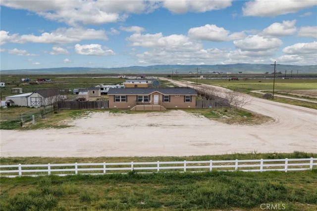 28105 Clydesdale, Taft, CA 93268