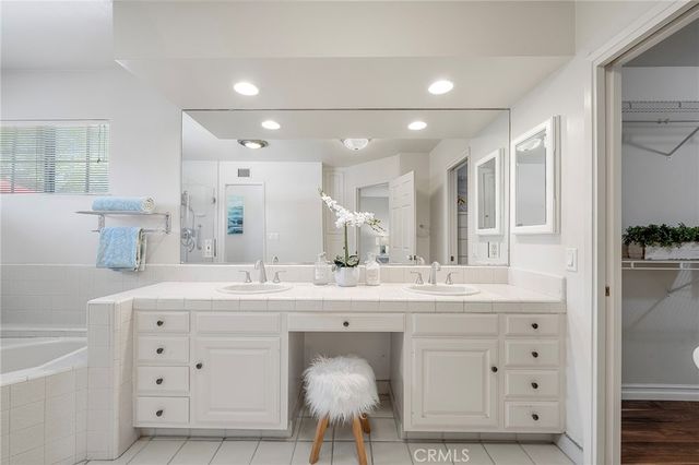 2531 E Thackery, West Covina, CA 91791