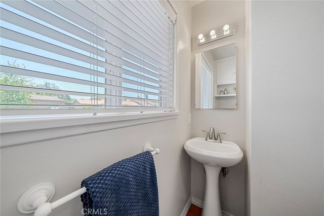 2531 E Thackery, West Covina, CA 91791