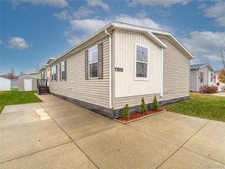 6267 Imperial Dr., Tyrone Township, MI 48430