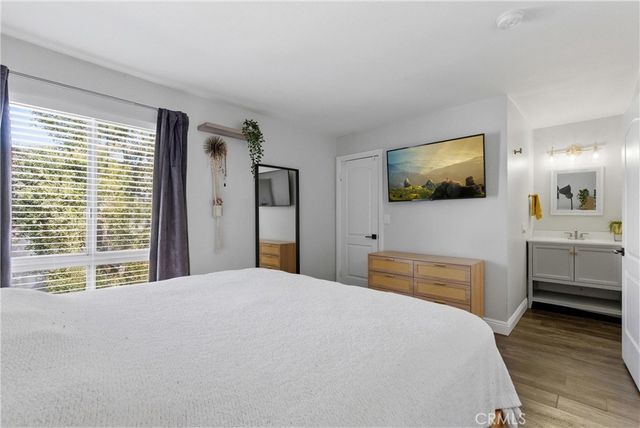 2100 W Palmyra 33, Orange, CA 92868