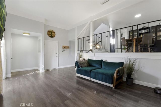 2100 W Palmyra 33, Orange, CA 92868