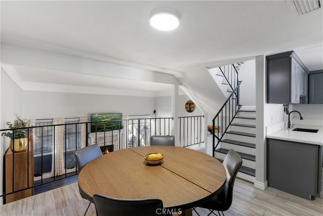 2100 W Palmyra 33, Orange, CA 92868