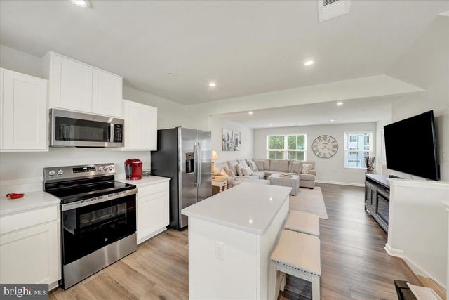 222 HAMILTON LN, Coatesville, PA 19320