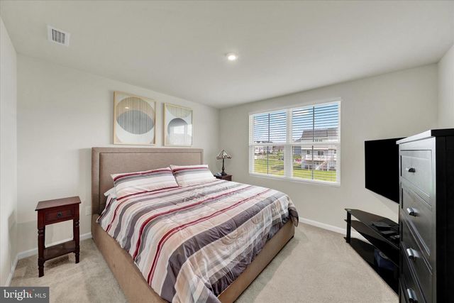 222 HAMILTON LN, Coatesville, PA 19320