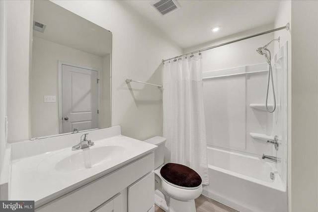 222 HAMILTON LN, Coatesville, PA 19320