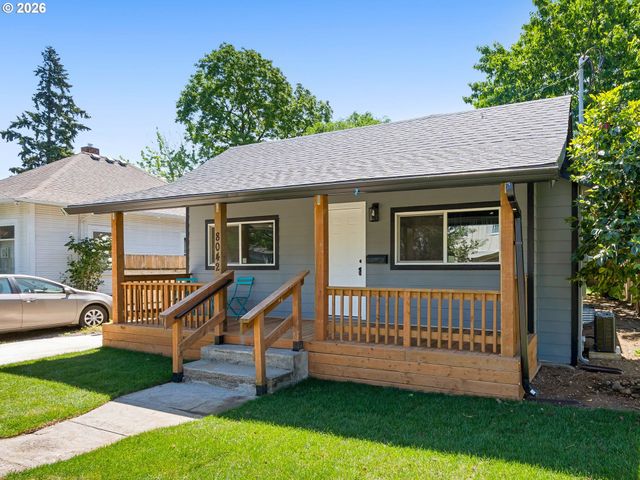 8042 Se TOLMAN St, Portland, OR 97206