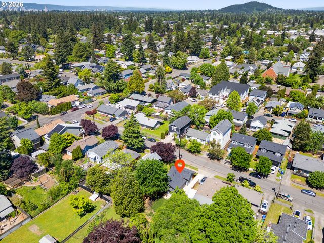 8042 Se TOLMAN St, Portland, OR 97206