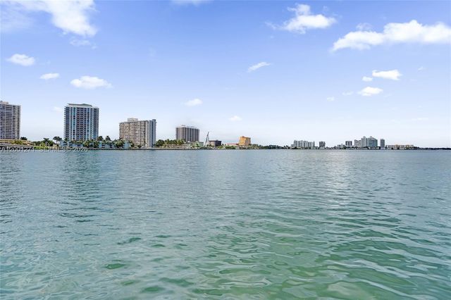 2170 Bay Dr 3-20, Miami Beach, FL 33141