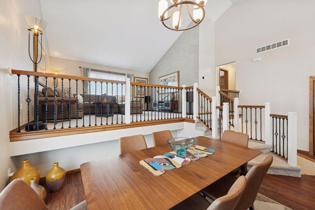 18719 Clear View Drive, Minnetonka, MN 55345